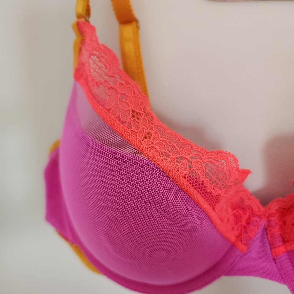 Bra - Picture 15 of 15